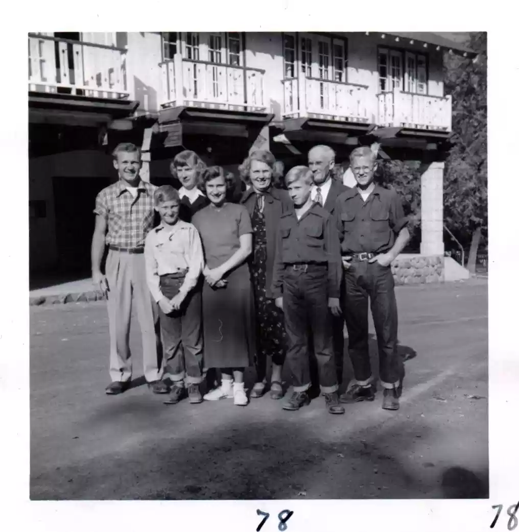 The Cole Family, Albany, Oregon. (78)